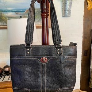 Coach G0963-F13959 Black leather shoulder tote